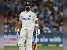 Virat Kohli Test Retirement: विराट कोहली ने टेस्ट क्रिकेट से लिया संन्यास, इंस्टाग्राम पर पोस्ट कर दी जानकारी Virat Kohli Test Retirement: विराट कोहली ने टेस्ट क्रिकेट से लिया संन्यास, इंस्टाग्राम पर पोस्ट कर दी जानकारी