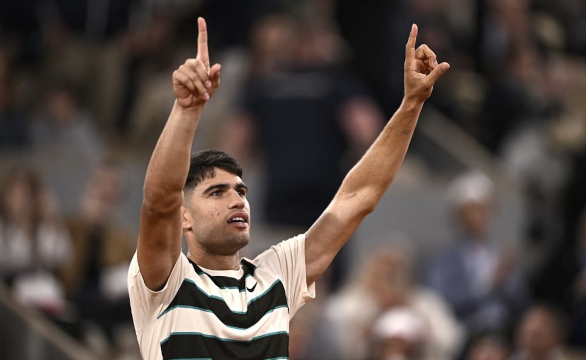 Reigning Champions Carlos Alcaraz, Iga Swiatek Eyeing French Open Second Week