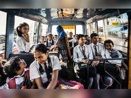 Pune School Bus Regulations: स्कूल बसमध्ये महिला कर्मचारी, CCTV अनिवार्य.., विद्यार्थ्यांच्या सुरक्षेसाठी पुणे पोलिसांची नियमावली Pune School Bus Regulations: स्कूल बसमध्ये महिला कर्मचारी, CCTV अनिवार्य.., विद्यार्थ्यांच्या सुरक्षेसाठी पुणे पोलिसांची नियमावली