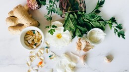 10 Desi Foods To Combat Seasonal Diseases Like Cold And Indigestion