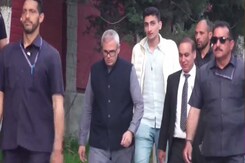 J&K CM Omar Abdullah Rushes To Jammu After Pakistan's Failed Drone Attacks J&K CM Omar Abdullah Rushes To Jammu After Pakistan's Failed Drone Attacks