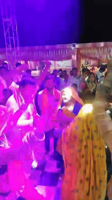 Video: राजस्थानी सॉन्ग पर किरोड़ीलाल की पत्नी गोलमा देवी ने लगाए ठुमके, वीडियो वायरल