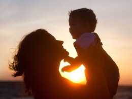 Crime News: आई बनली वैरीण! मांत्रिकाने कान भरले; महिलेने पोटच्या लेकाला नाल्यात फेकलं