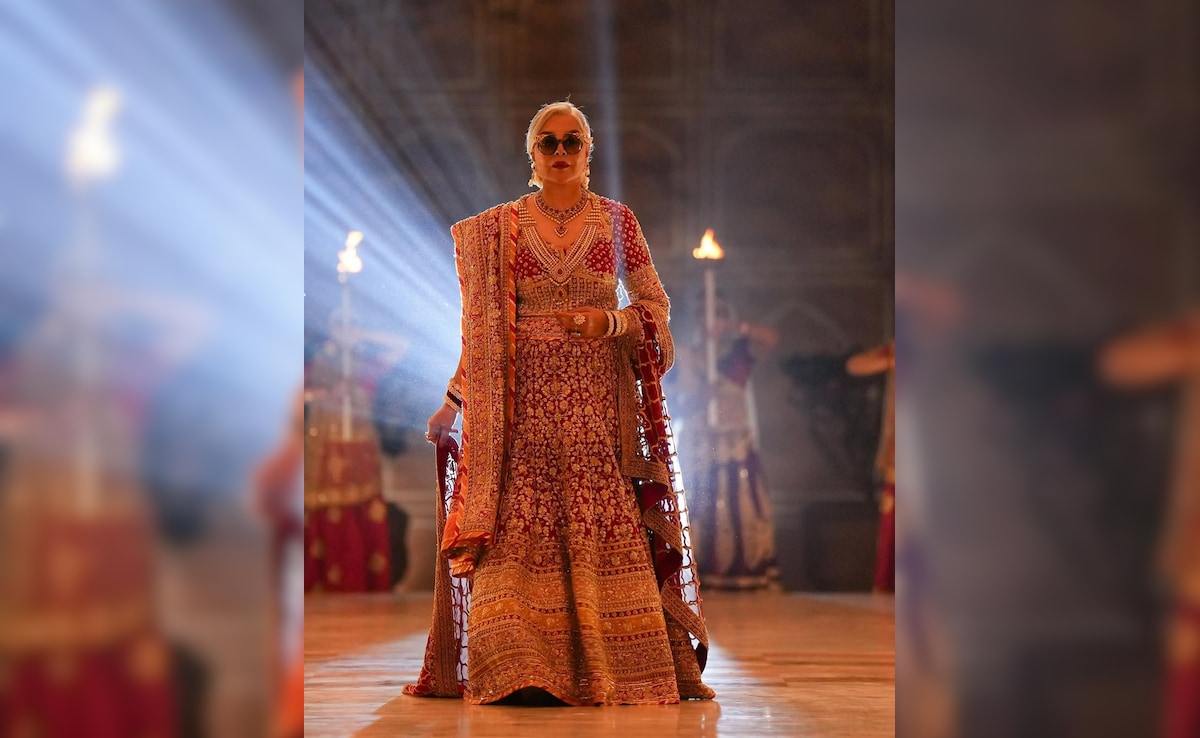 Zeenat Aman in a lehenga by Abu Zeenat Aman in a lehenga by Abu