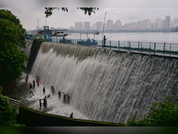 मुंबई में मानसून से निपटने के लिए BMC तैयार! NDRF की अलग-अलग इकाइयों को तैनात रखने के आदेश मुंबई में मानसून से निपटने के लिए BMC तैयार! NDRF की अलग-अलग इकाइयों को तैनात रखने के आदेश