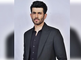 ‘कुमकुम भाग्य’ में इस एक्टर को हो रही है एंट्री, एंटी-हीरो रोल में नजर आएंगे नमिक पॉल  ‘कुमकुम भाग्य’ में इस एक्टर को हो रही है एंट्री, एंटी-हीरो रोल में नजर आएंगे नमिक पॉल