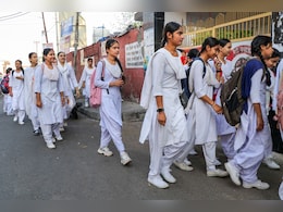 जम्मू में बॉर्डर से सटे इलाकों में 8 दिन बाद खुले स्कूल, खुशी से खिल उठे बच्चों के चेहरे