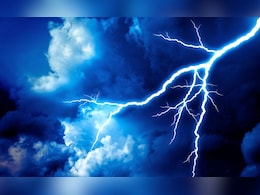 यूपी के कौशांबी में आसमान से आफत बनकर गिरी आकाशीय बिजली, 4 मासूम बच्चों की मौत, आधा दर्जन घायल यूपी के कौशांबी में आसमान से आफत बनकर गिरी आकाशीय बिजली, 4 मासूम बच्चों की मौत, आधा दर्जन घायल