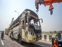 5 Killed, Including 2 Children As Moving Bus Catches Fire In Lucknow 5 Killed, Including 2 Children As Moving Bus Catches Fire In Lucknow