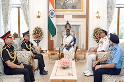 Tri-Services Chiefs Brief President On Operation Sindoor Tri-Services Chiefs Brief President On Operation Sindoor