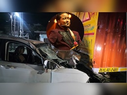 सड़क हादसे का शिकार हुए इंडियन आइडल विनर पवनदीप, कैंटर में घुस गई कार सड़क हादसे का शिकार हुए इंडियन आइडल विनर पवनदीप, कैंटर में घुस गई कार