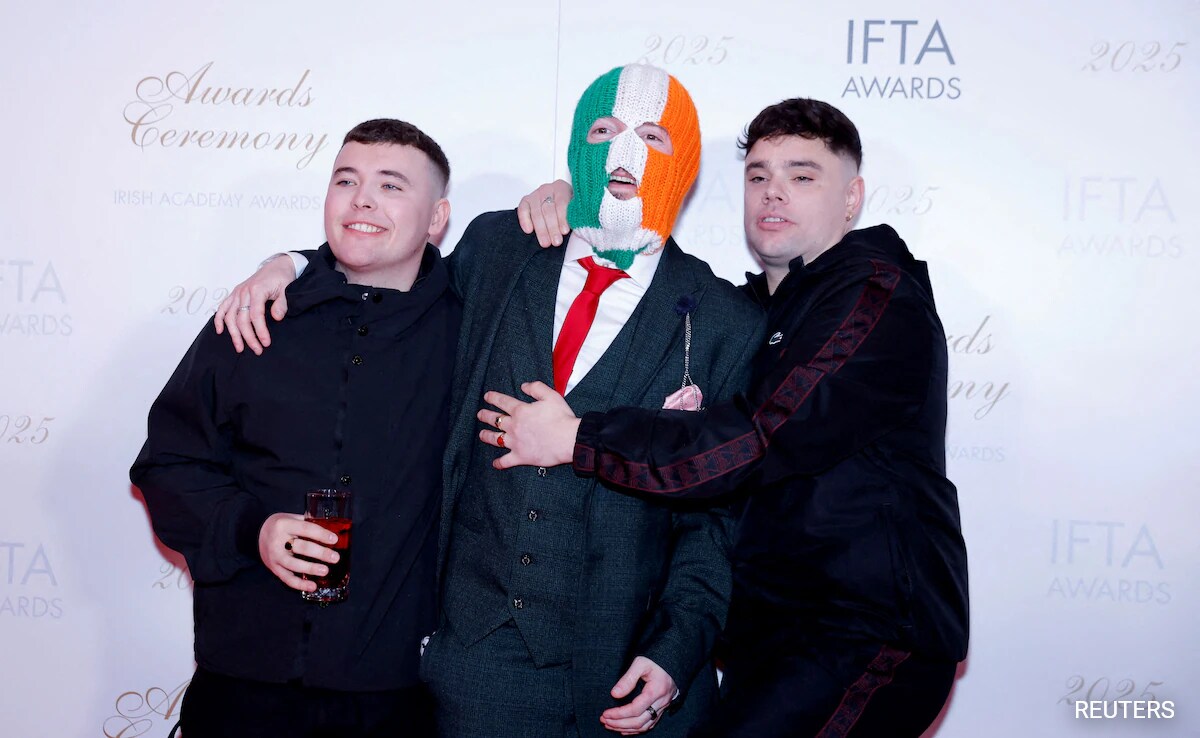 Лондон Ирландско езиковата рап група Kneecap заяви в четвъртък че обвинение