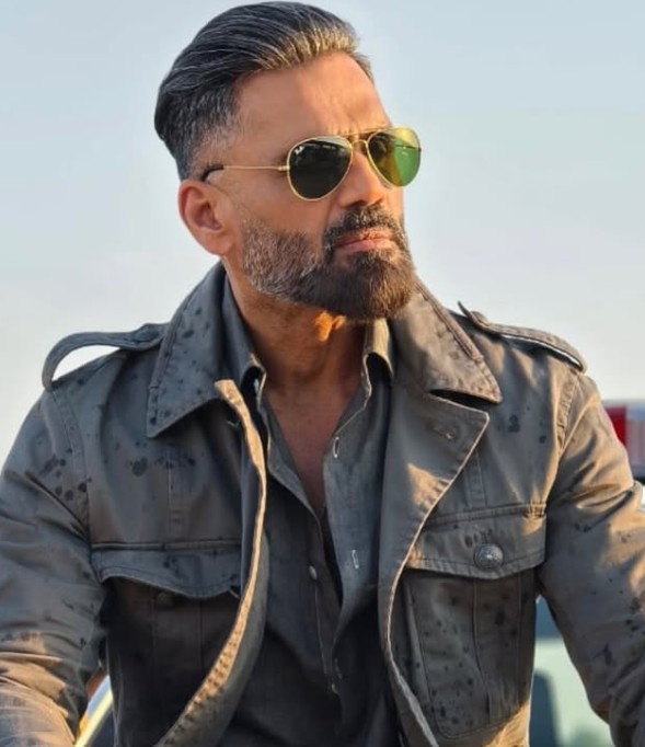 सुनील शेट्टी से भी ज्यादा अमीर हैं उनकी पत्नी माना शेट्टी, कहलाती हैं' बॉलीवुड की लेडी अंबानी', देखें 10 तस्वीरें