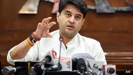 रेलवे स्टेशन से लेकर ग्रीन फील्ड एक्सप्रेस-वे तक, ग्वालियर के बड़े प्रोजेक्ट्स की डेडलाइन पर सिंधिया की नजर