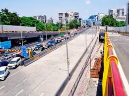 Gokhale Bridge : पुलाचा भाग कोसळला, अलायनमेंट चुकली; 90 कोटी खर्च करून उभारलेला गोखले पूल अखेर सेवेत! Gokhale Bridge : पुलाचा भाग कोसळला, अलायनमेंट चुकली; 90 कोटी खर्च करून उभारलेला गोखले पूल अखेर सेवेत!