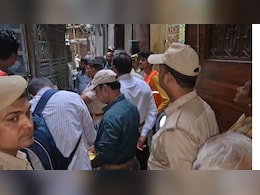 Rajasthan: अजमेर दरगाह क्षेत्र में बड़ी कार्रवाई, 5 अवैध होटल-गेस्ट हाउस सील Rajasthan: अजमेर दरगाह क्षेत्र में बड़ी कार्रवाई, 5 अवैध होटल-गेस्ट हाउस सील
