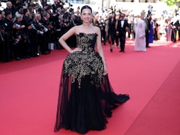 Cannes 2025: कान फिल्म फेस्टिवल में दिखा इंडियन सेलेब्स का जलवा, एक से बढ़कर एक लुक्स आए नजर Cannes 2025: कान फिल्म फेस्टिवल में दिखा इंडियन सेलेब्स का जलवा, एक से बढ़कर एक लुक्स आए नजर