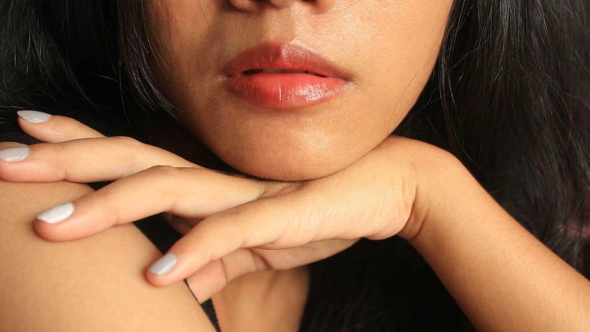 Natural Remedy: Tea Recipe to Manage Chin Hair Growth