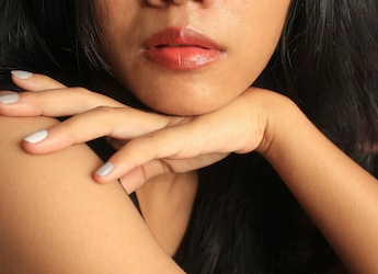This Easy Tea Recipe Is The Natural Remedy To Help Manage Chin Hair This Easy Tea Recipe Is The Natural Remedy To Help Manage Chin Hair