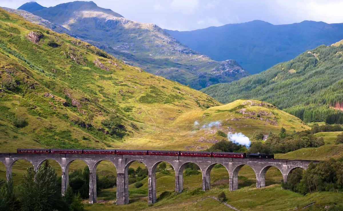 The West Highland Line. Photo: Courtesy of Visit Scotland. The West Highland Line. Photo: Courtesy of Visit Scotland.