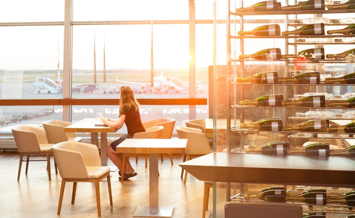 Празничните пътувания звучат вълшебно докато полетът ви се забави