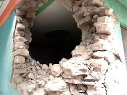 Videos Show Damaged Houses, Cars In J&K Border Towns By Pakistan Shelling Videos Show Damaged Houses, Cars In J&K Border Towns By Pakistan Shelling