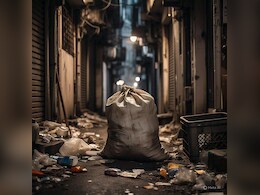 श्मशान किनारे संदिग्ध बोरी पर भिनभिना रही थी मक्खियां, शव की आशंका पर जुटी भीड़, पुलिस ने खोलकर देखा तो... 