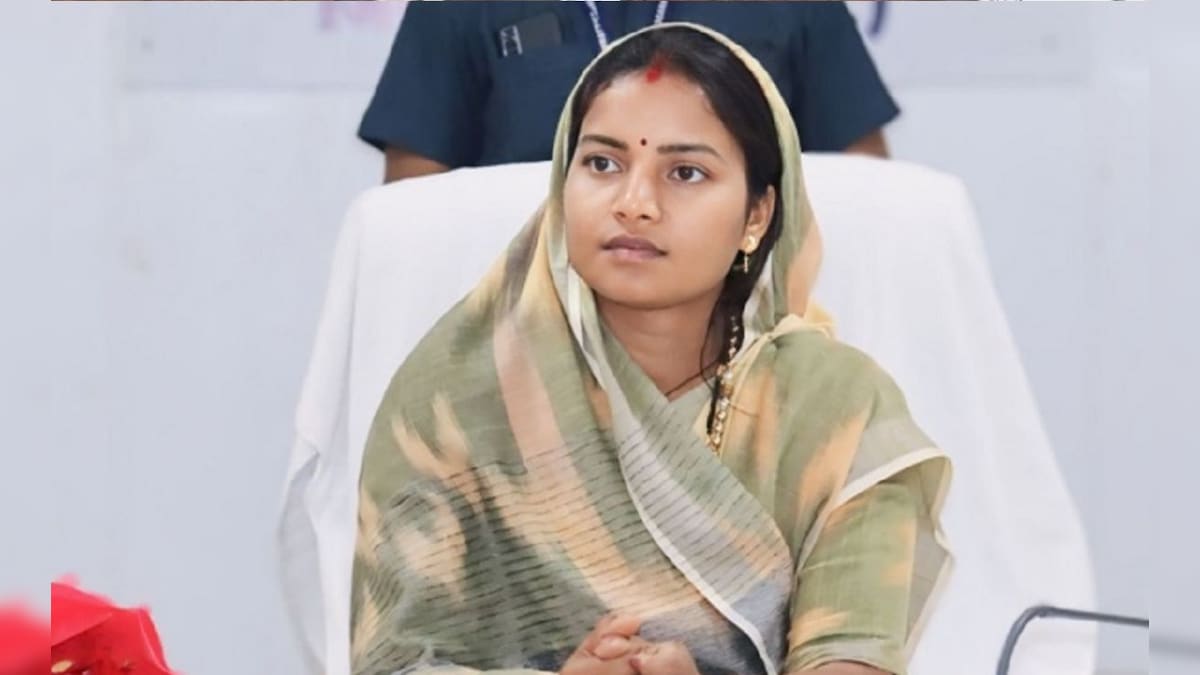 मंत्री लक्ष्मी राजवाड़े ने 6 जिलों के लिए भेजी जांच टीम, कहा- भ्रष्टाचार हुआ है तो बख्शे नहीं जाएंगे जिम्मेदार | Surajpur Minister Lakshmi Rajwade items sent to ...