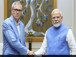 Omar Abdullah Meets PM Modi, Discusses Situation In J&K Omar Abdullah Meets PM Modi, Discusses Situation In J&K
