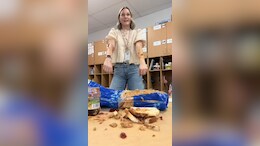 Watch: Teacher Covers Her Arms In Peanut Butter And Jelly To Teach An Important Lesson