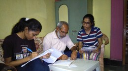 7वीं पास विधायक की बेटियों ने मारा ताना, 40 साल बाद की पढ़ाई; MA पास कर अब कर रहे PhD की तैयारी