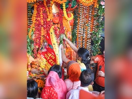 Bada mangal puja 2025 :आखिरी बड़े मंगल की ऐसे करें पूजा, बजरंगबली का मिलेगा आशीर्वाद Bada mangal puja 2025 :आखिरी बड़े मंगल की ऐसे करें पूजा, बजरंगबली का मिलेगा आशीर्वाद