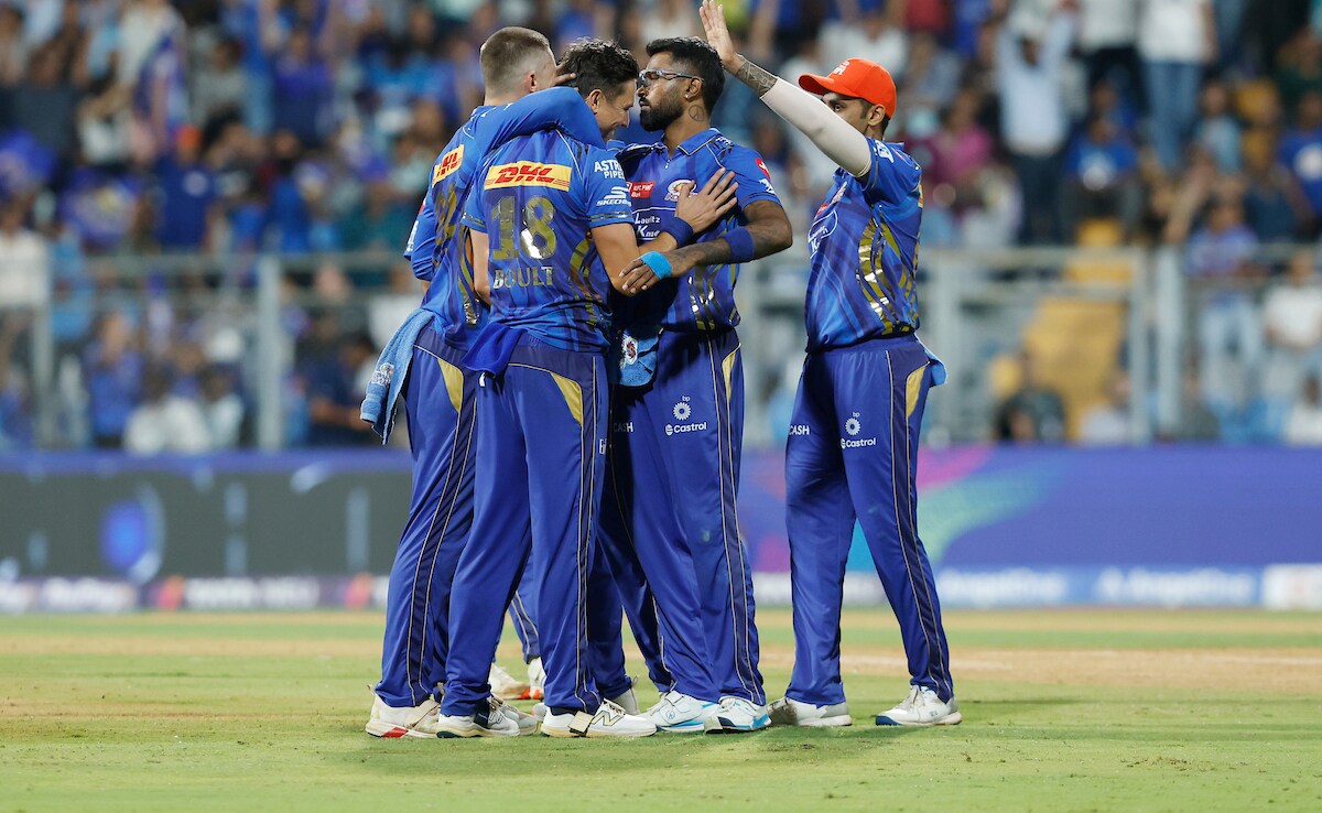 Mumbai Indians vs Gujarat Titans LIVE Score, IPL 2025: GT vs MI Live: Huge Drama Unfolds As Nehra Furious With Umpires. Reason Is… Mumbai Indians vs Gujarat Titans LIVE Score, IPL 2025: GT vs MI Live: Huge Drama Unfolds As Nehra Furious With Umpires. Reason Is…
