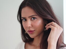 Sonam Bajwa Embraces Summer Aesthetics With Minimal Makeup Sonam Bajwa Embraces Summer Aesthetics With Minimal Makeup