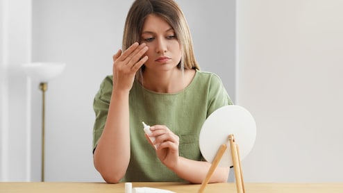 Nutritionist Explains What Really Happens To Your Skin When You Miss Sleep