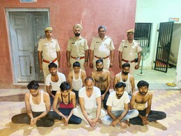 Rajasthan: 50 हजार लेकर बोर्ड परीक्षा में बैठाया था डमी कैंडिडेट्स, स्कूल संचालक समेत 9 गिरफ्तार Rajasthan: 50 हजार लेकर बोर्ड परीक्षा में बैठाया था डमी कैंडिडेट्स, स्कूल संचालक समेत 9 गिरफ्तार