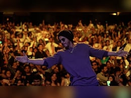 Shah Rukh Khan Steals Fourth Spot In World's Richest Actors List Shah Rukh Khan Steals Fourth Spot In World's Richest Actors List