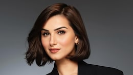 Tara Sutaria Brings Old School Charm To Her Latest Look With Soft Brown Eyelids And Glossy Lips