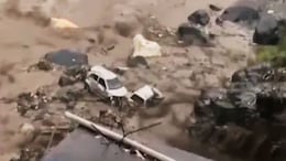 Shimla Cloudburst : शिमल्यात ढगफुटीमुळे प्रचंड नुकसान, अनेक वाहनं पुरात वाहून गेली, नागरिकांचं मोठं नुकसान