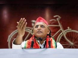 Akhilesh Yadav Vows "Full Support" To Lalu Yadav's Party In Bihar Polls Akhilesh Yadav Vows "Full Support" To Lalu Yadav's Party In Bihar Polls