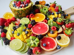 Should You Eat Fruits Before Workout? Nutritionist Reveals Best Time To Eat Fruits Should You Eat Fruits Before Workout? Nutritionist Reveals Best Time To Eat Fruits
