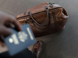 6 Common Travel Scams Every Tourist Should Know About (And How To Outsmart Them) 6 Common Travel Scams Every Tourist Should Know About (And How To Outsmart Them)