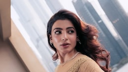 Samantha Ruth Prabhu Radiates Elegance In Gold At A Dubai Event