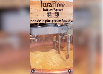 Watch: World's Largest Cheese Fondue Makes It To The Guinness Book Of World Records Watch: World's Largest Cheese Fondue Makes It To The Guinness Book Of World Records