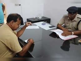 Rajasthan: इंटरनेट स्पीड बढ़वाने के चक्कर में रिटायर्ड ASP ठगी का शिकार, खाते से उड़ गए लाखों रुपए Rajasthan: इंटरनेट स्पीड बढ़वाने के चक्कर में रिटायर्ड ASP ठगी का शिकार, खाते से उड़ गए लाखों रुपए