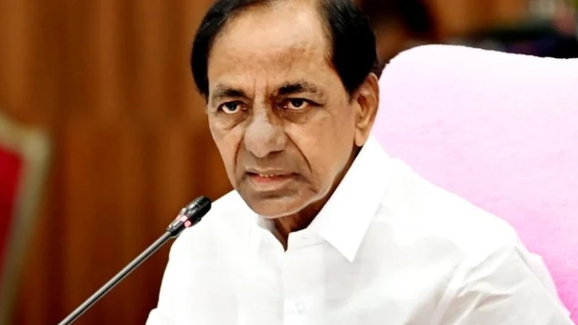 KCR Questioned By Inquiry Commission In Irrigation 'Scam'