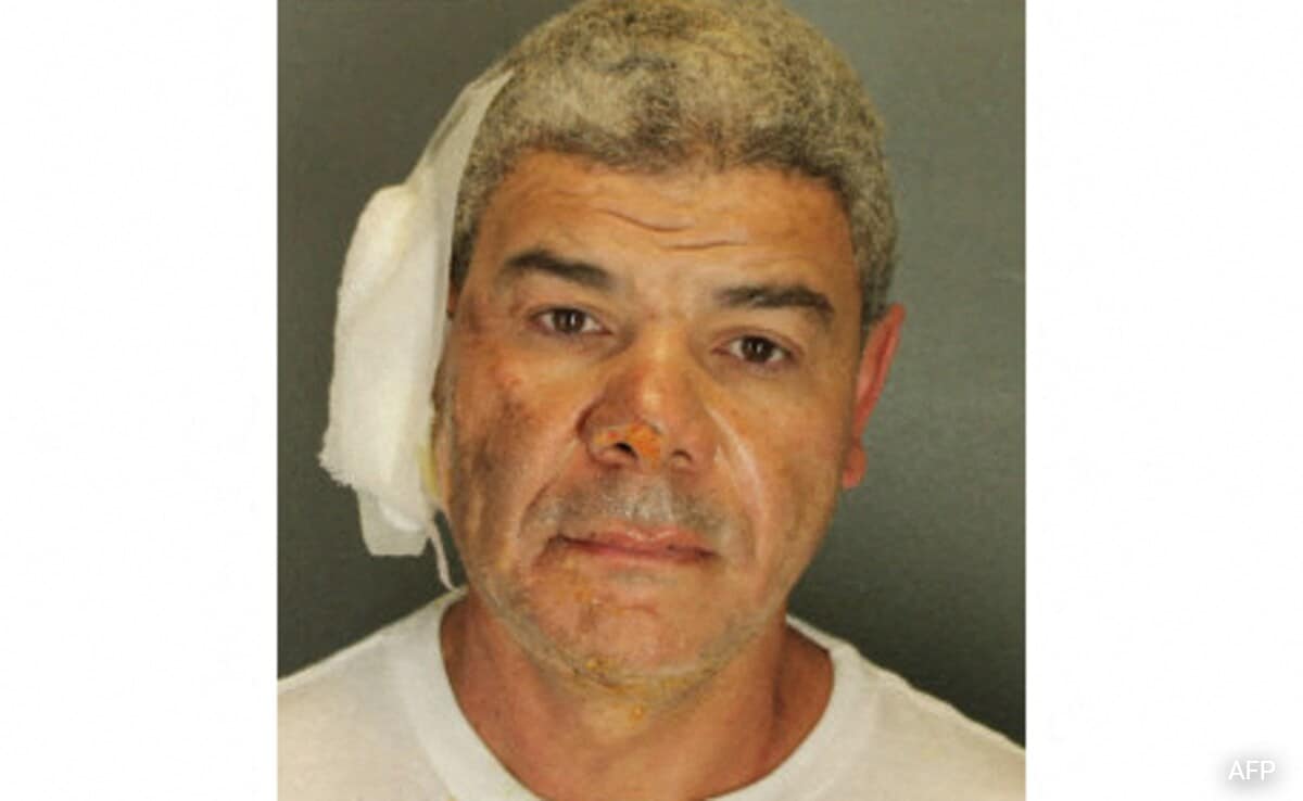 Колорадо Човек представящ се за градинар за да се доближи