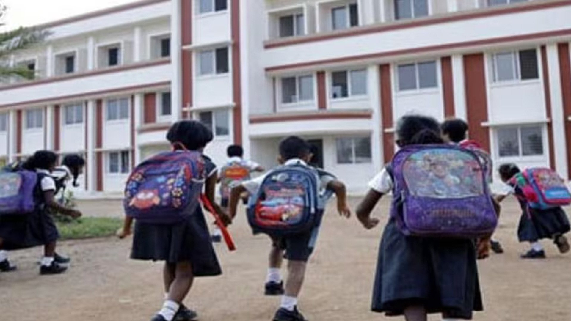 Maharashtra Revises 3rd Language Notification, Hindi Not Mandatory In Schools Maharashtra Revises 3rd Language Notification, Hindi Not Mandatory In Schools