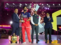 'ई साला कप नामदे'- सचिन, युवराज समेत कई दिग्गजों ने RCB को दी जीत की बधाई 'ई साला कप नामदे'- सचिन, युवराज समेत कई दिग्गजों ने RCB को दी जीत की बधाई