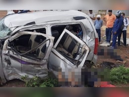 Horrific Road Accident : बिलासपुर में भीषण सड़क हादसा, तीन लोगों की मौके पर मौत; दीवार से टकराई तेज रफ्तार कार Horrific Road Accident : बिलासपुर में भीषण सड़क हादसा, तीन लोगों की मौके पर मौत; दीवार से टकराई तेज रफ्तार कार